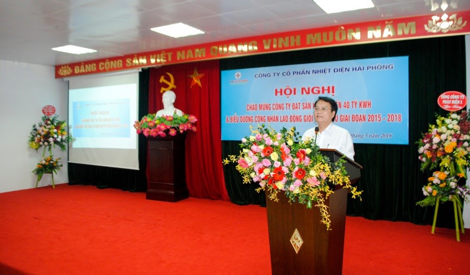Đồng chí Trần Văn Dư – P.TGĐ EVNGENCO2 phát biểu tại Hội nghị
