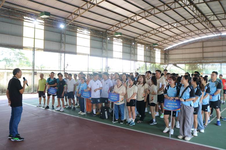 Khai mạc hội thao chào mừng kỷ niệm 71 năm ngày truyền thống ngành Điện